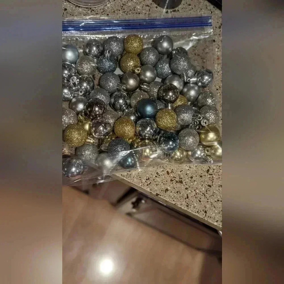 Christmas Ornaments Blue Silver And Gold 30mm (Vase Sold Separately) (New) - Picture 1 of 3